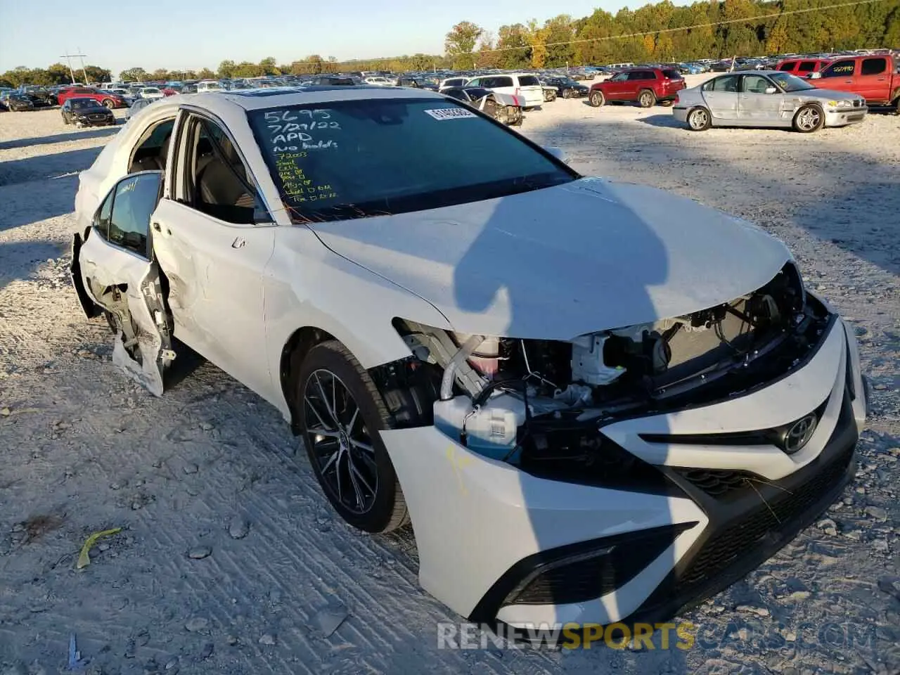 1 Photograph of a damaged car 4T1T11AK1NU056301 TOYOTA CAMRY 2022