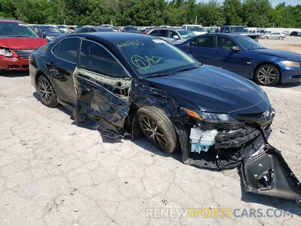 9 Photograph of a damaged car 4T1T11AK1NU620755 TOYOTA CAMRY 2022