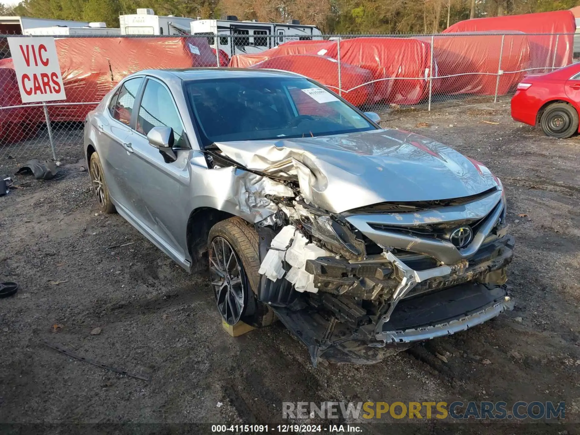 1 Photograph of a damaged car 4T1T11AK1NU643629 TOYOTA CAMRY 2022