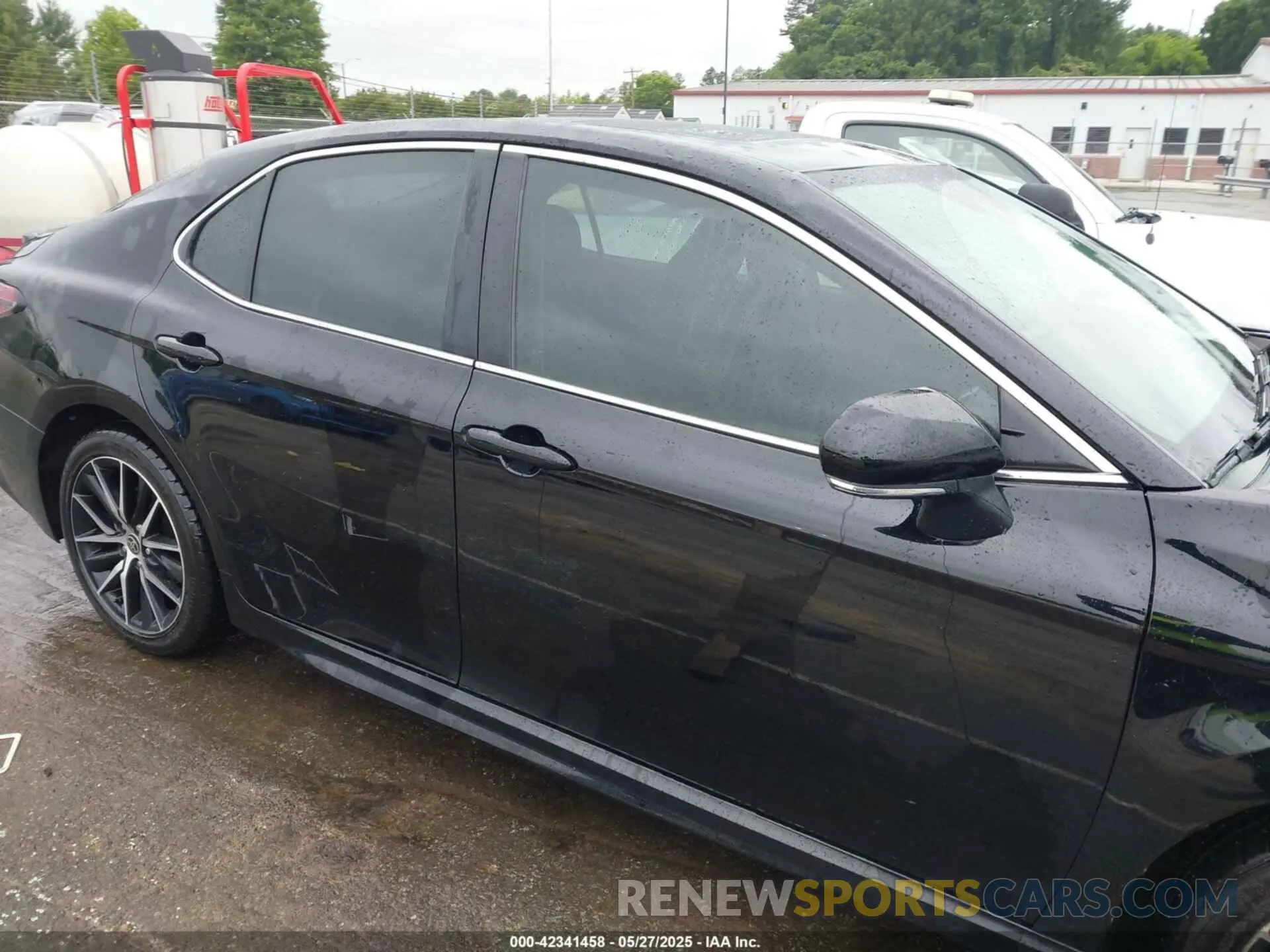 13 Photograph of a damaged car 4T1T11AK1NU651701 TOYOTA CAMRY 2022