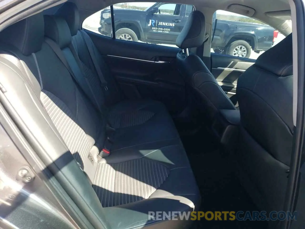 10 Photograph of a damaged car 4T1T11AK1NU668319 TOYOTA CAMRY 2022
