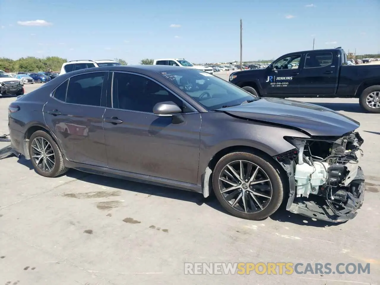 4 Photograph of a damaged car 4T1T11AK1NU668319 TOYOTA CAMRY 2022