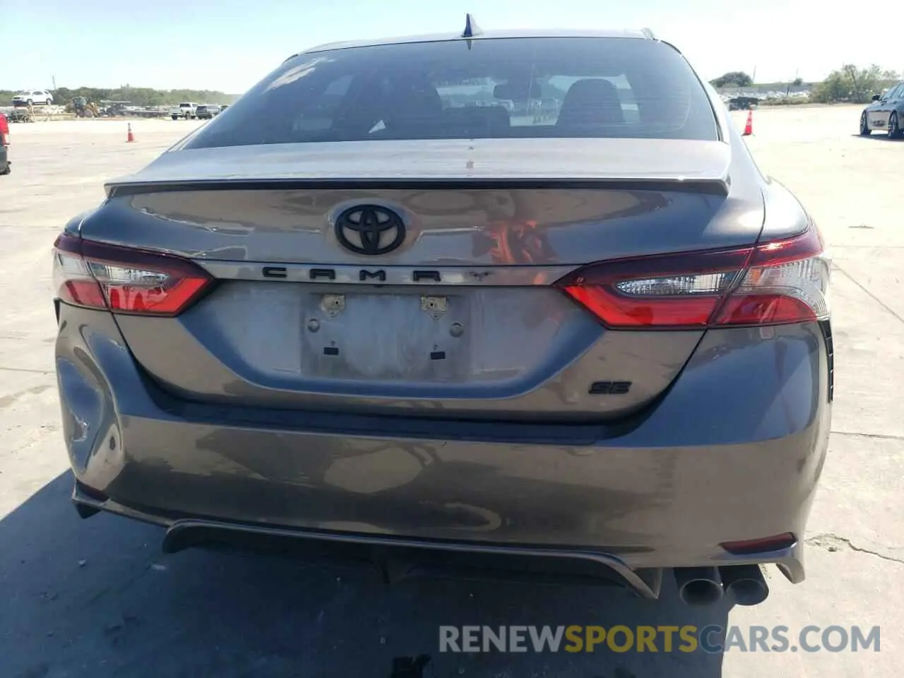 6 Photograph of a damaged car 4T1T11AK1NU668319 TOYOTA CAMRY 2022
