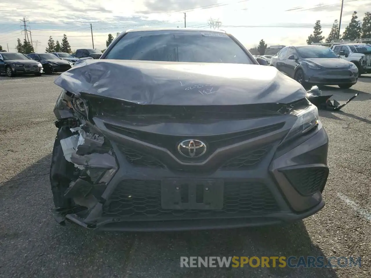 5 Photograph of a damaged car 4T1T11AK1NU688019 TOYOTA CAMRY 2022