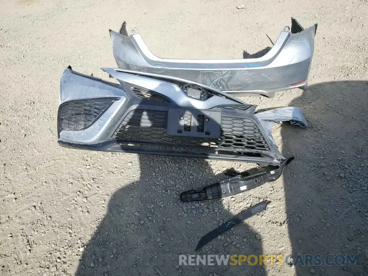 12 Photograph of a damaged car 4T1T11AK1NU702257 TOYOTA CAMRY 2022