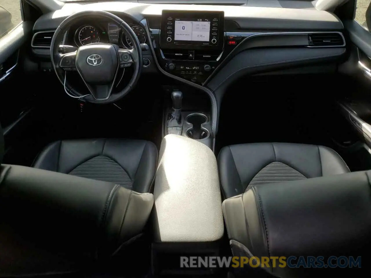 8 Photograph of a damaged car 4T1T11AK1NU702257 TOYOTA CAMRY 2022