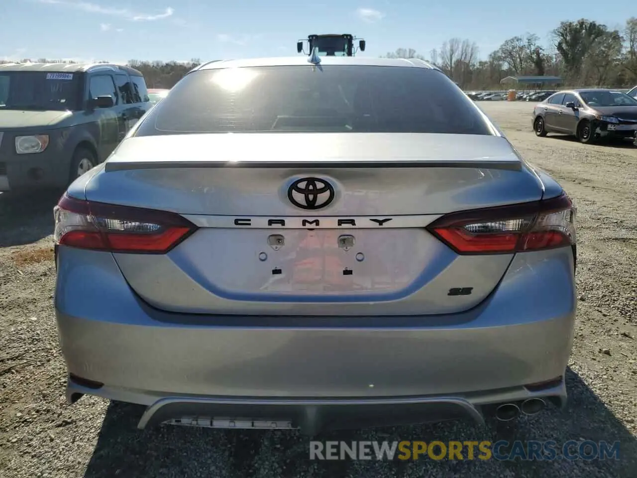 6 Photograph of a damaged car 4T1T11AK2NU623616 TOYOTA CAMRY 2022