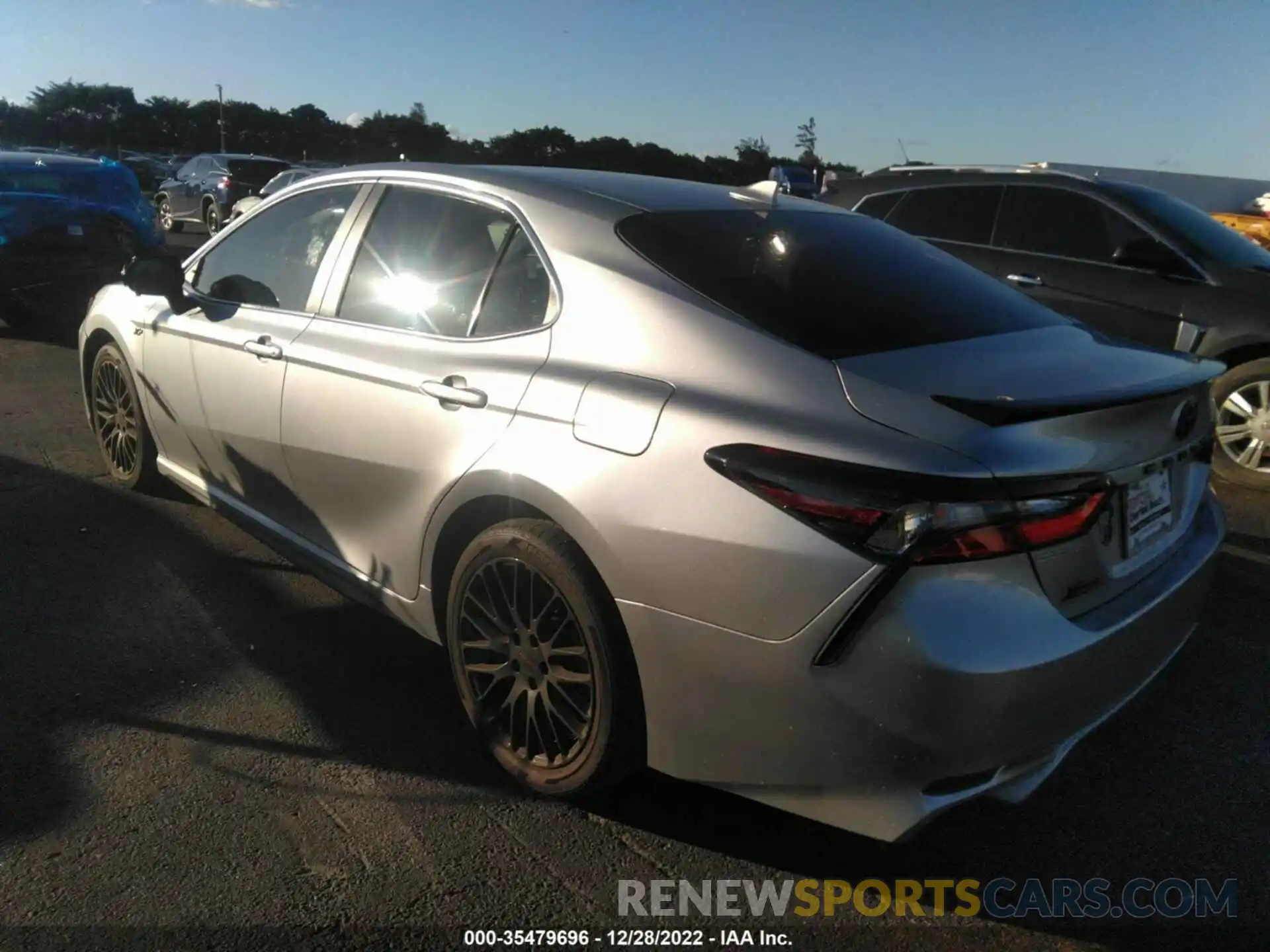 3 Photograph of a damaged car 4T1T11AK2NU641386 TOYOTA CAMRY 2022