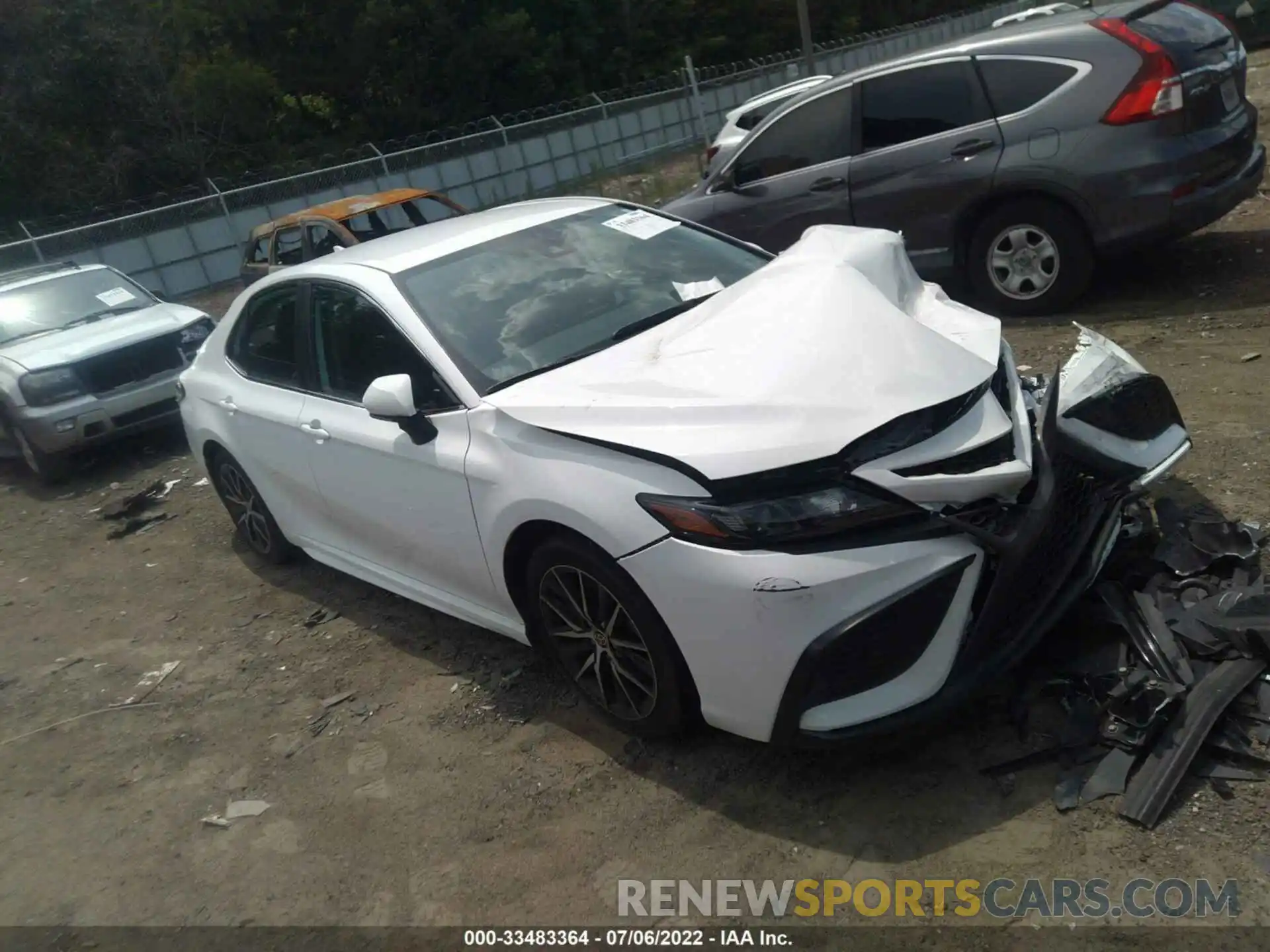 1 Photograph of a damaged car 4T1T11AK2NU642537 TOYOTA CAMRY 2022