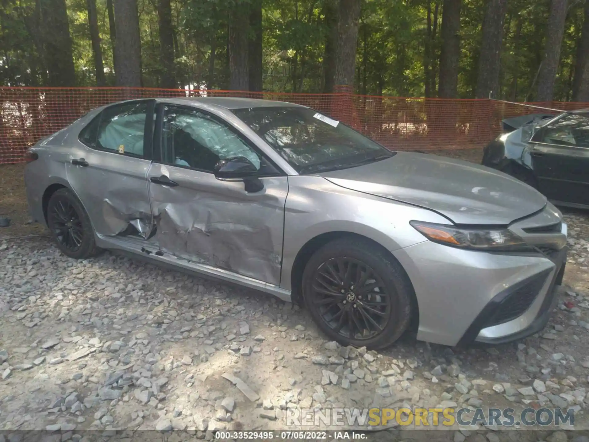 1 Photograph of a damaged car 4T1T11AK3NU046305 TOYOTA CAMRY 2022