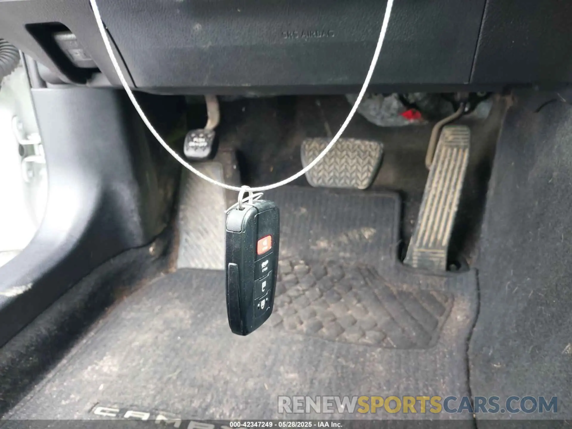 11 Photograph of a damaged car 4T1T11AK3NU066747 TOYOTA CAMRY 2022