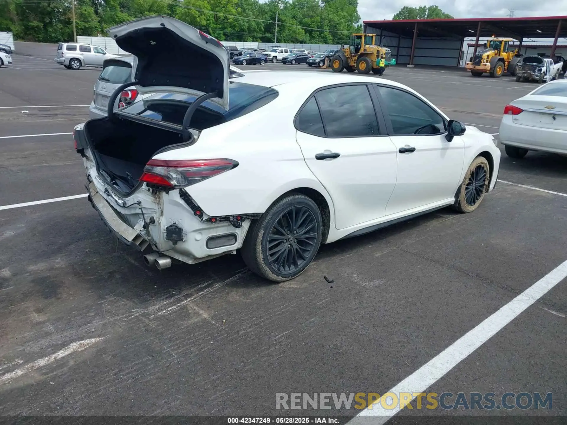 4 Photograph of a damaged car 4T1T11AK3NU066747 TOYOTA CAMRY 2022
