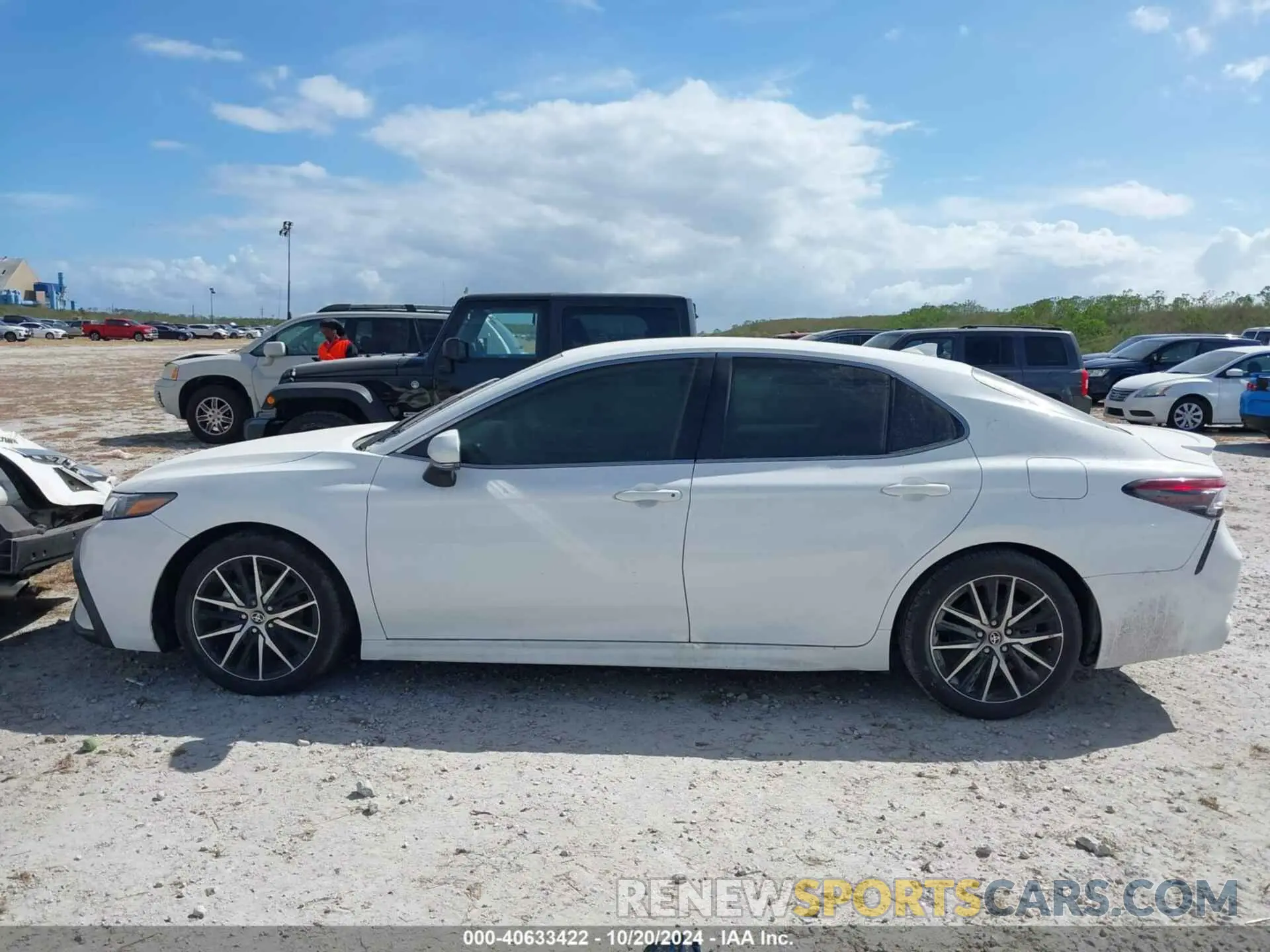 13 Photograph of a damaged car 4T1T11AK3NU650758 TOYOTA CAMRY 2022