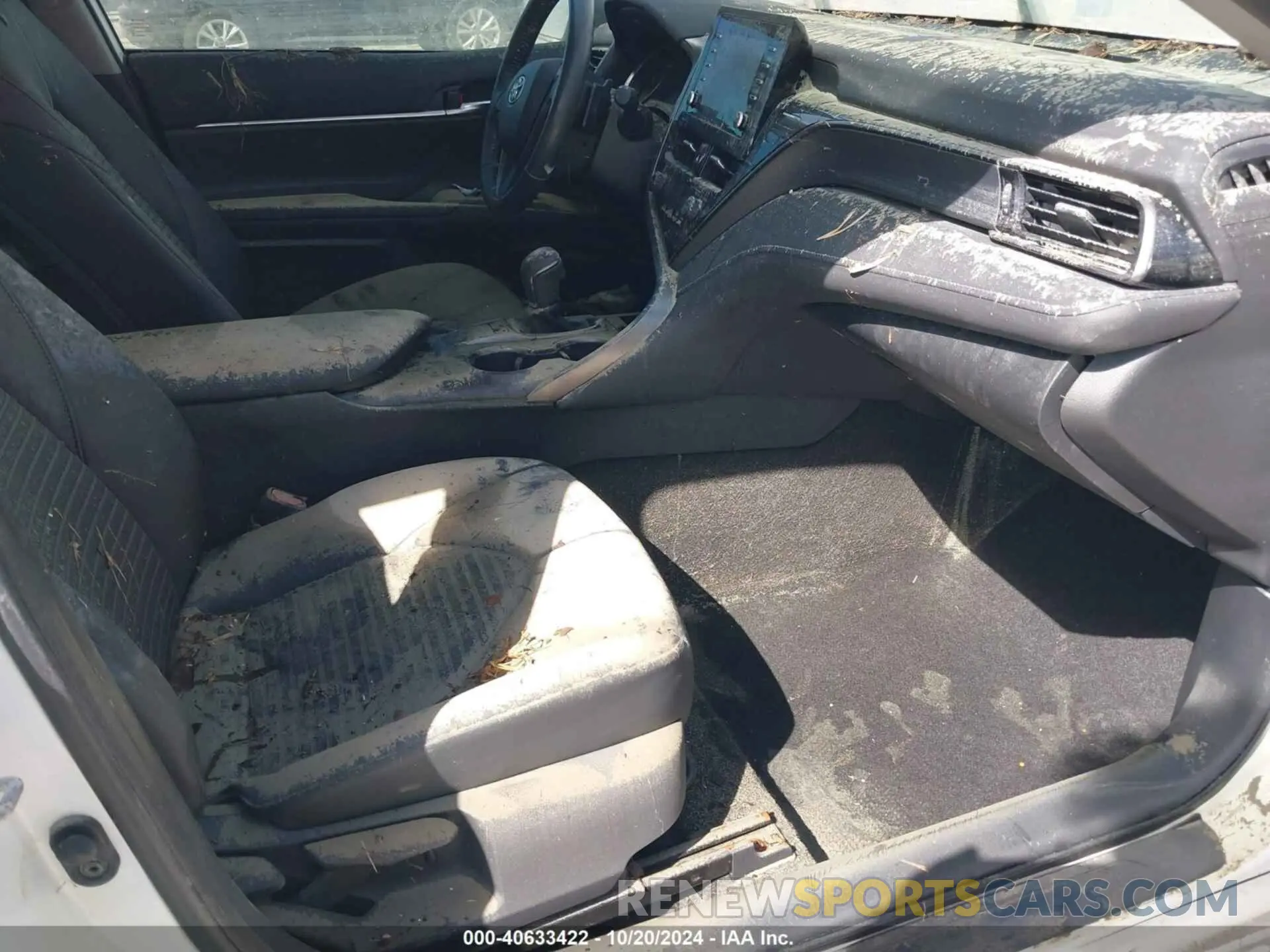 5 Photograph of a damaged car 4T1T11AK3NU650758 TOYOTA CAMRY 2022