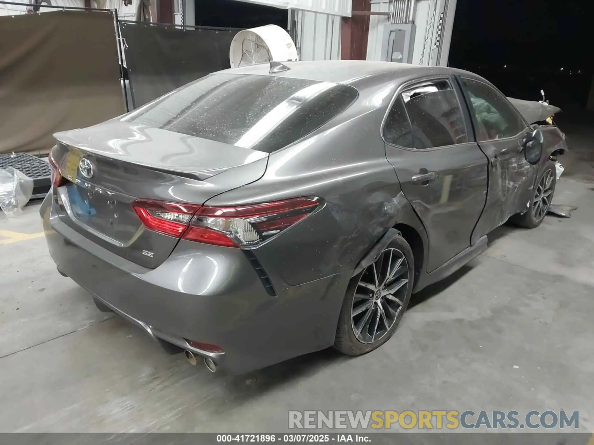 4 Photograph of a damaged car 4T1T11AK3NU717312 TOYOTA CAMRY 2022