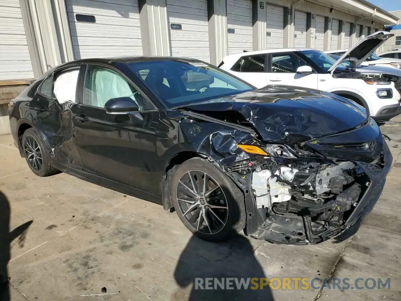 4 Photograph of a damaged car 4T1T11AK4NU008145 TOYOTA CAMRY 2022