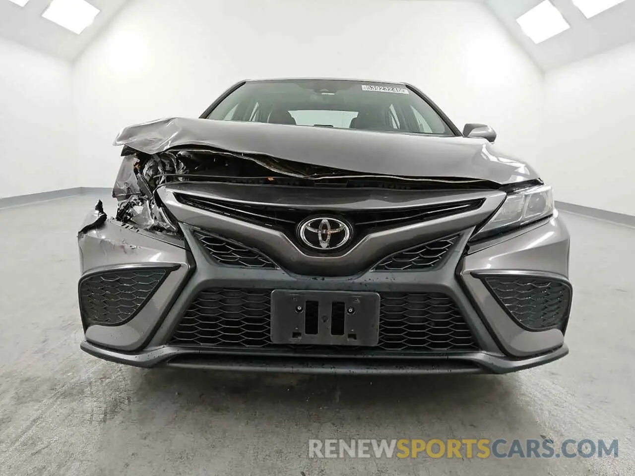7 Photograph of a damaged car 4T1T11AK4NU633449 TOYOTA CAMRY 2022