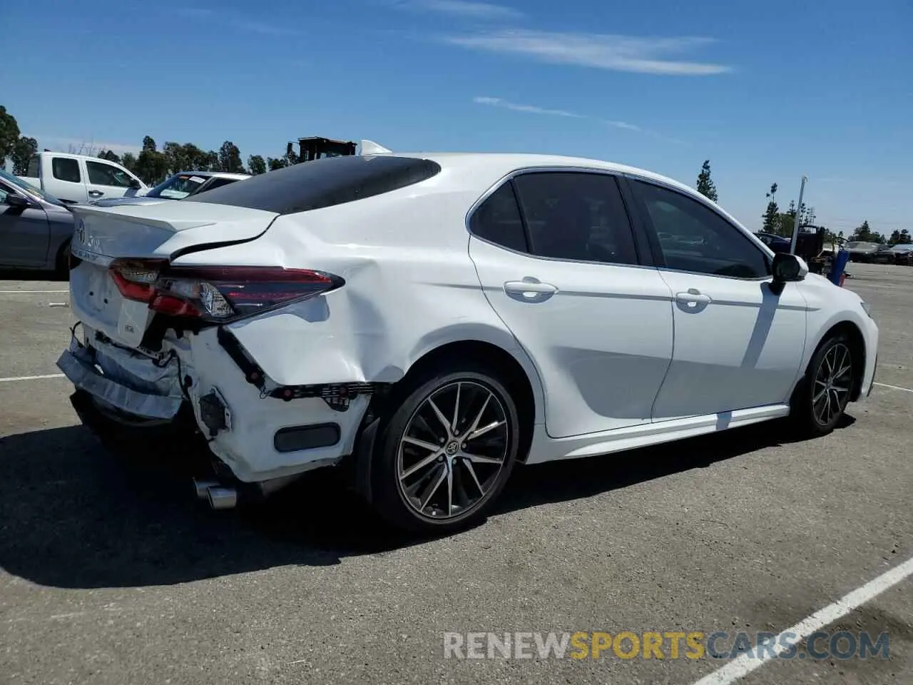 3 Photograph of a damaged car 4T1T11AK4NU665253 TOYOTA CAMRY 2022
