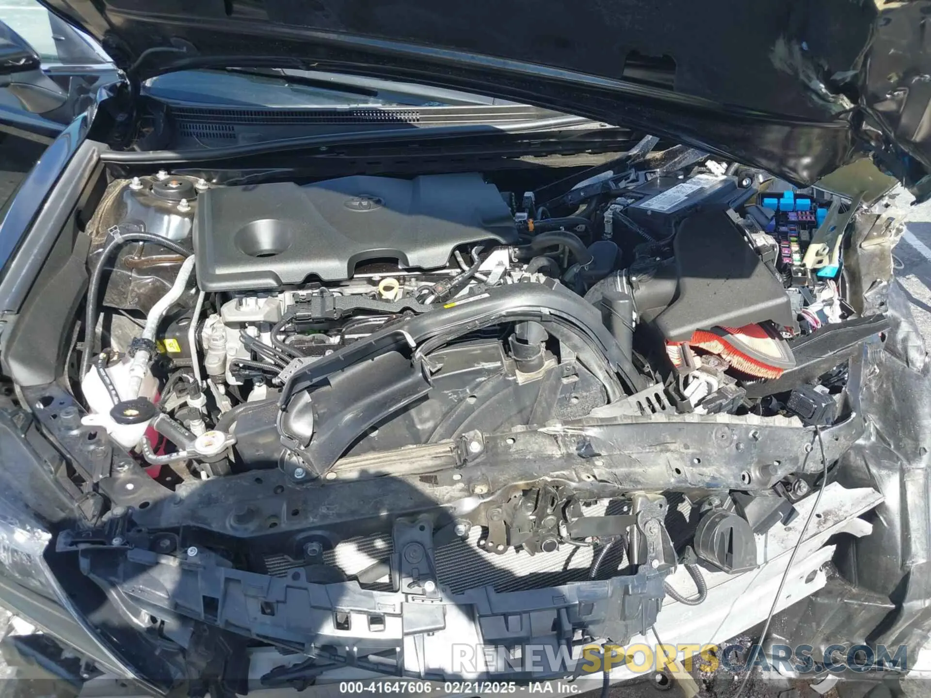 10 Photograph of a damaged car 4T1T11AK4NU682568 TOYOTA CAMRY 2022