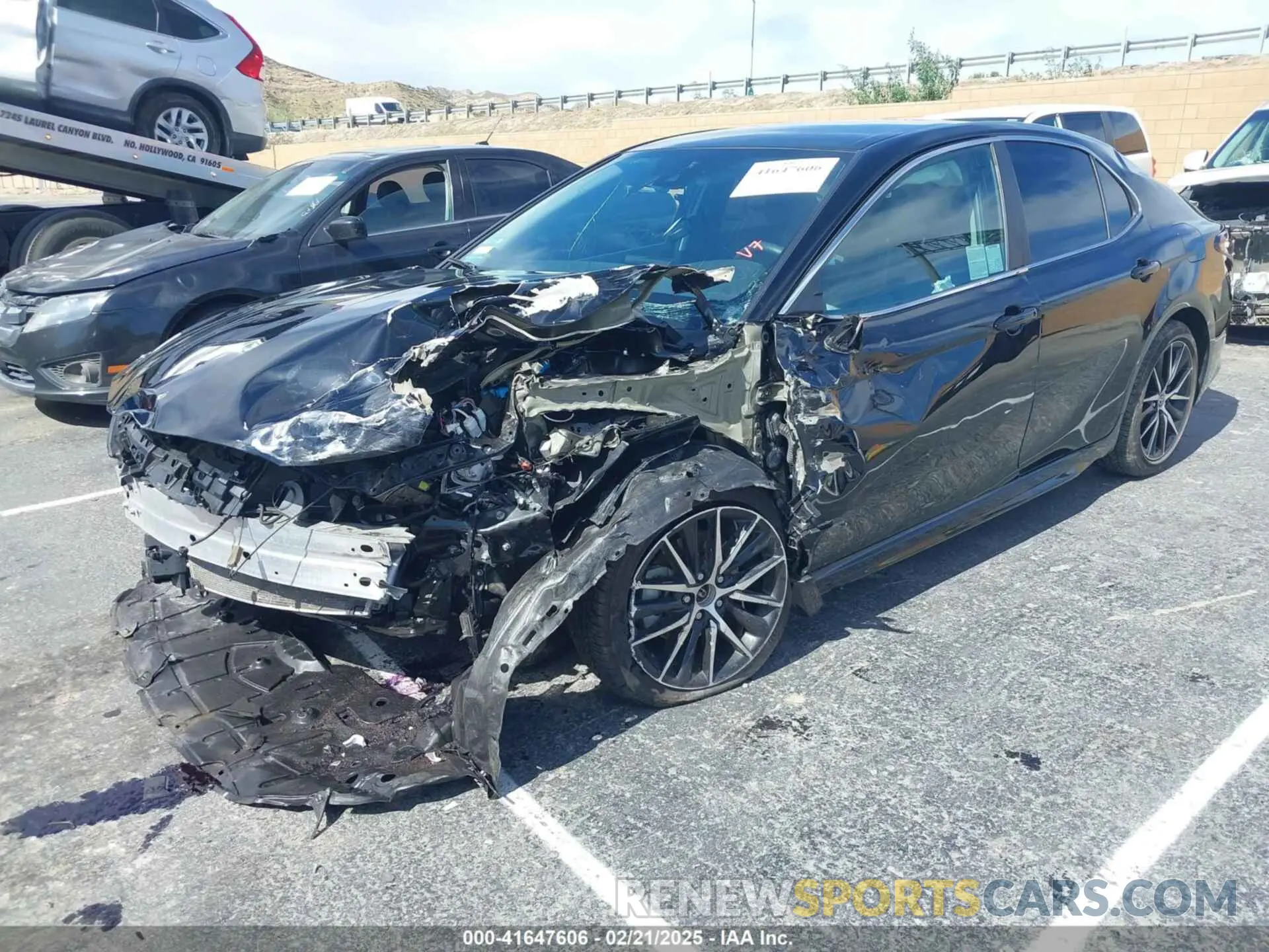 2 Photograph of a damaged car 4T1T11AK4NU682568 TOYOTA CAMRY 2022