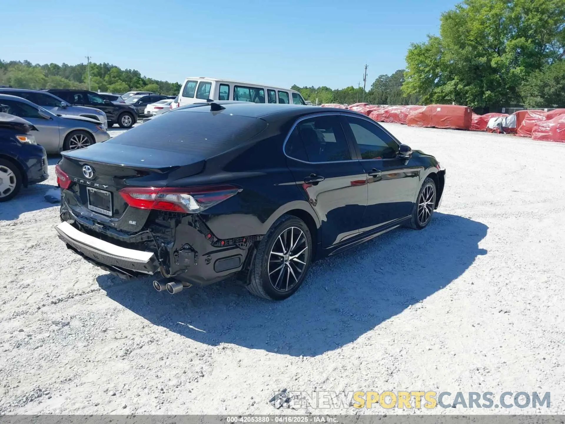 4 Photograph of a damaged car 4T1T11AK4NU698415 TOYOTA CAMRY 2022