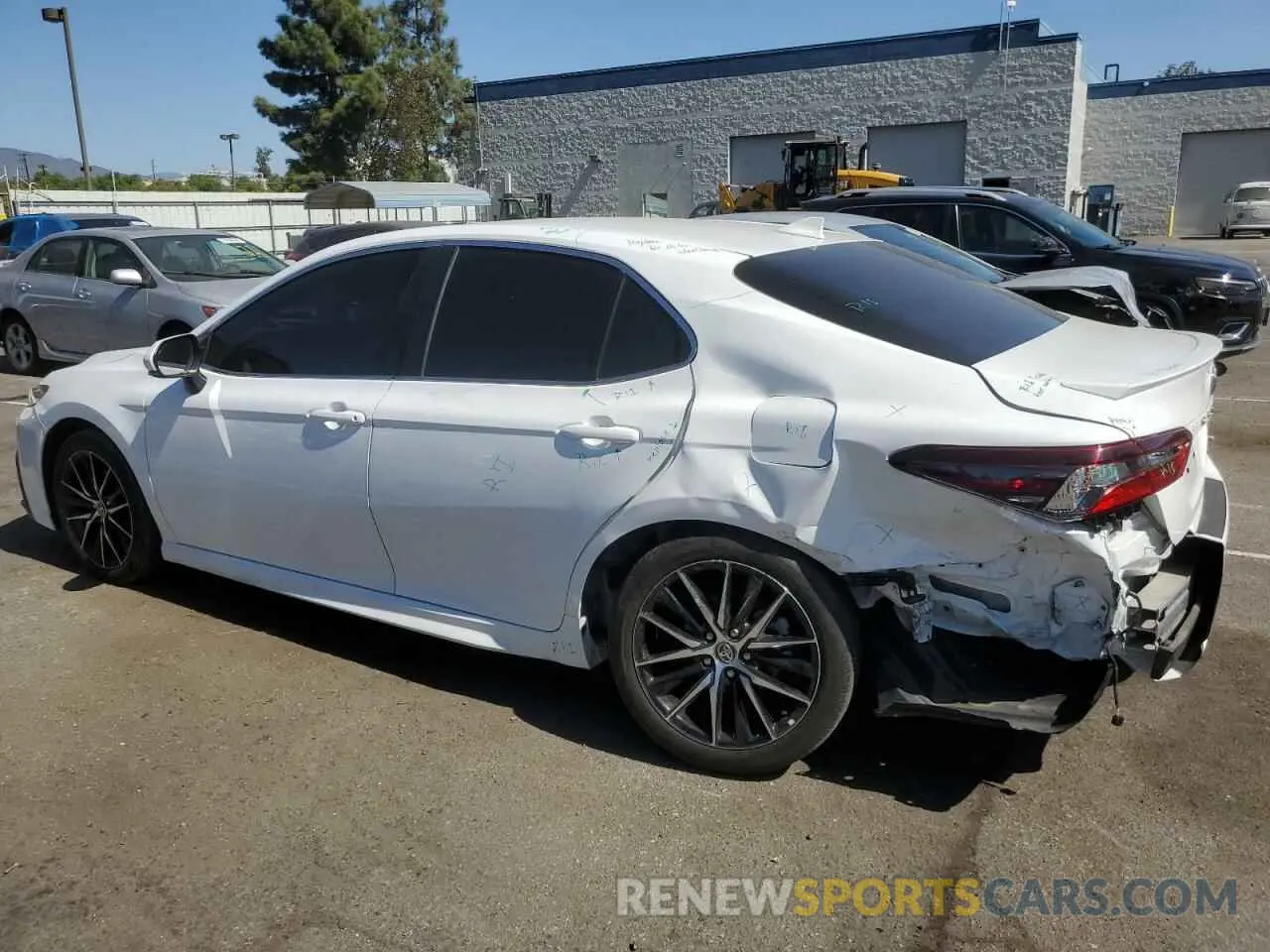2 Photograph of a damaged car 4T1T11AK4NU704875 TOYOTA CAMRY 2022
