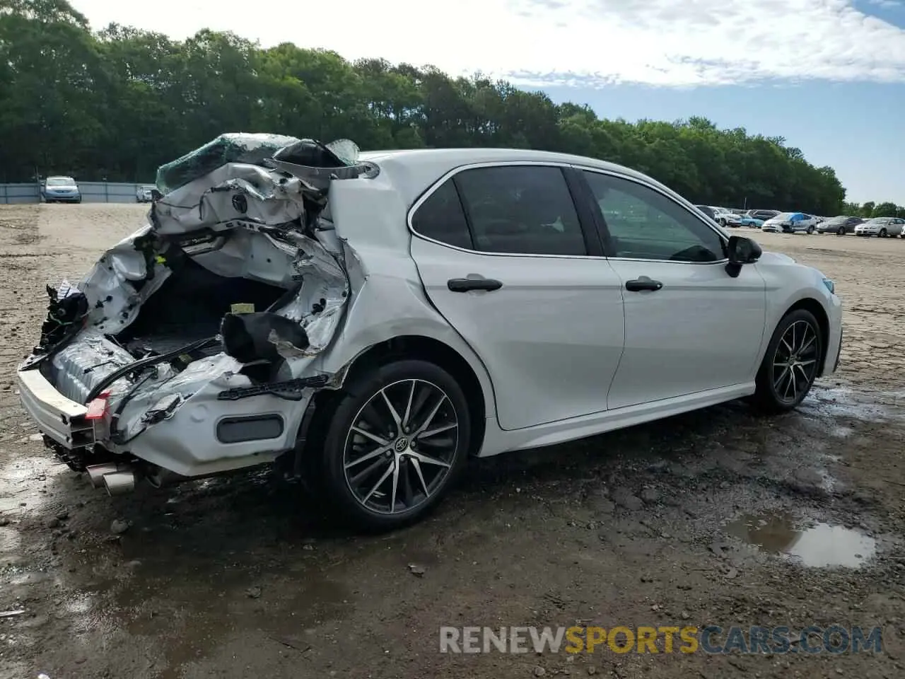 3 Photograph of a damaged car 4T1T11AK5NU054759 TOYOTA CAMRY 2022