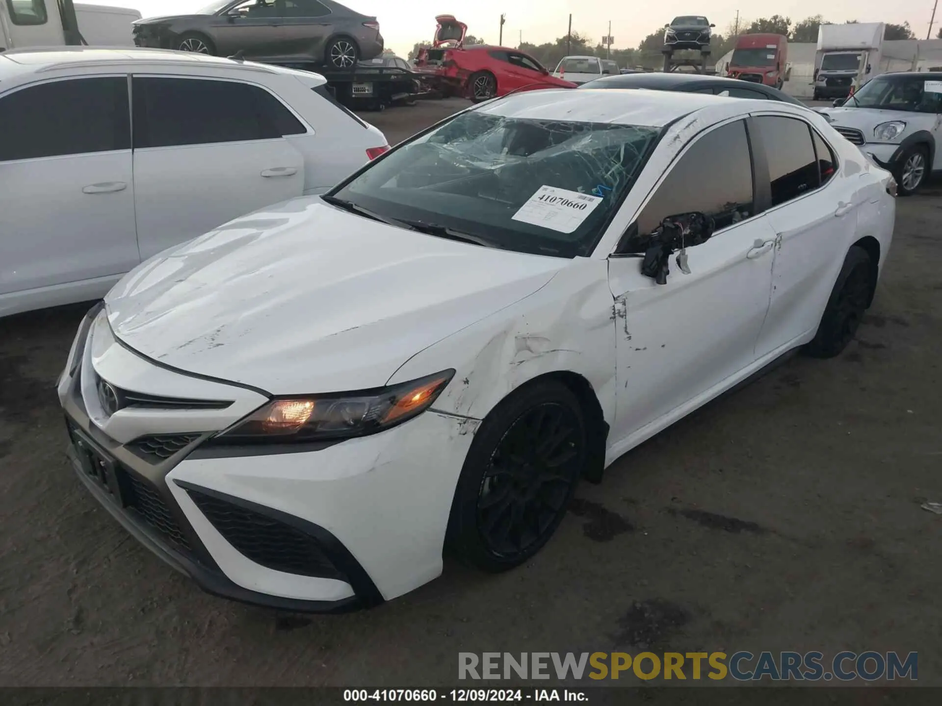 2 Photograph of a damaged car 4T1T11AK5NU061470 TOYOTA CAMRY 2022