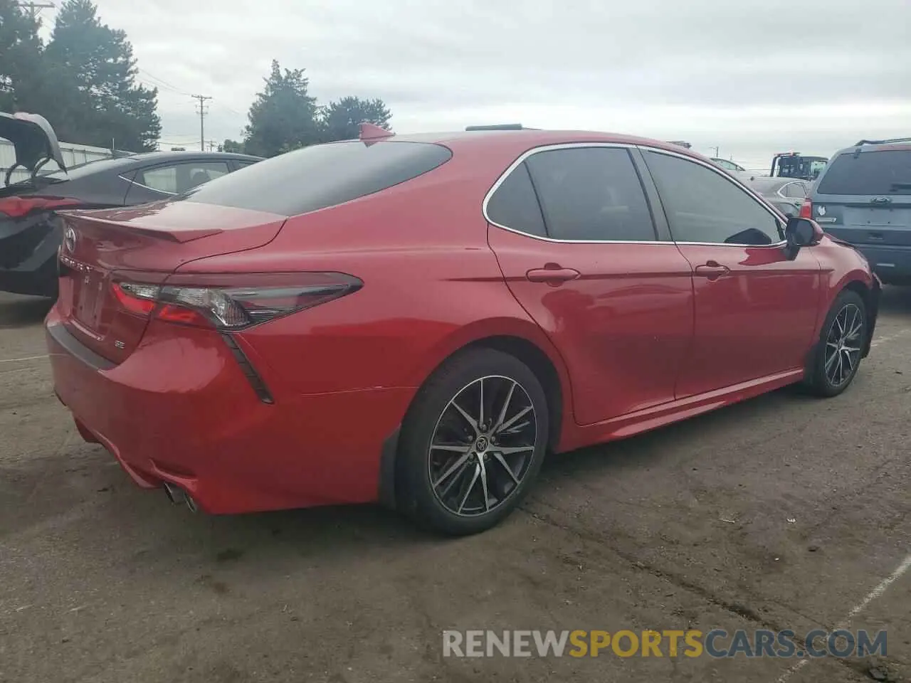 3 Photograph of a damaged car 4T1T11AK5NU498983 TOYOTA CAMRY 2022