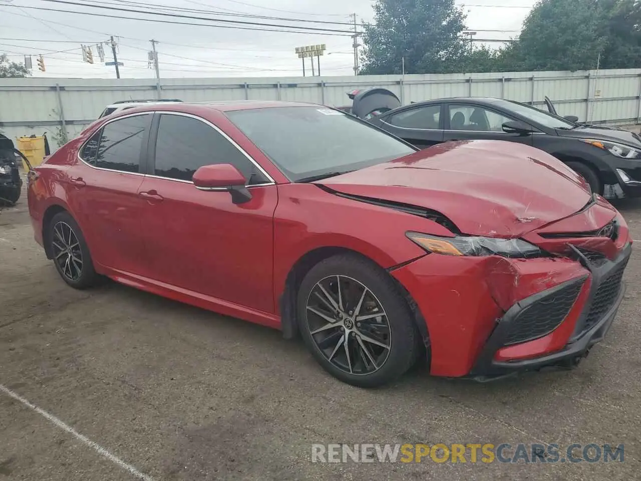 4 Photograph of a damaged car 4T1T11AK5NU498983 TOYOTA CAMRY 2022