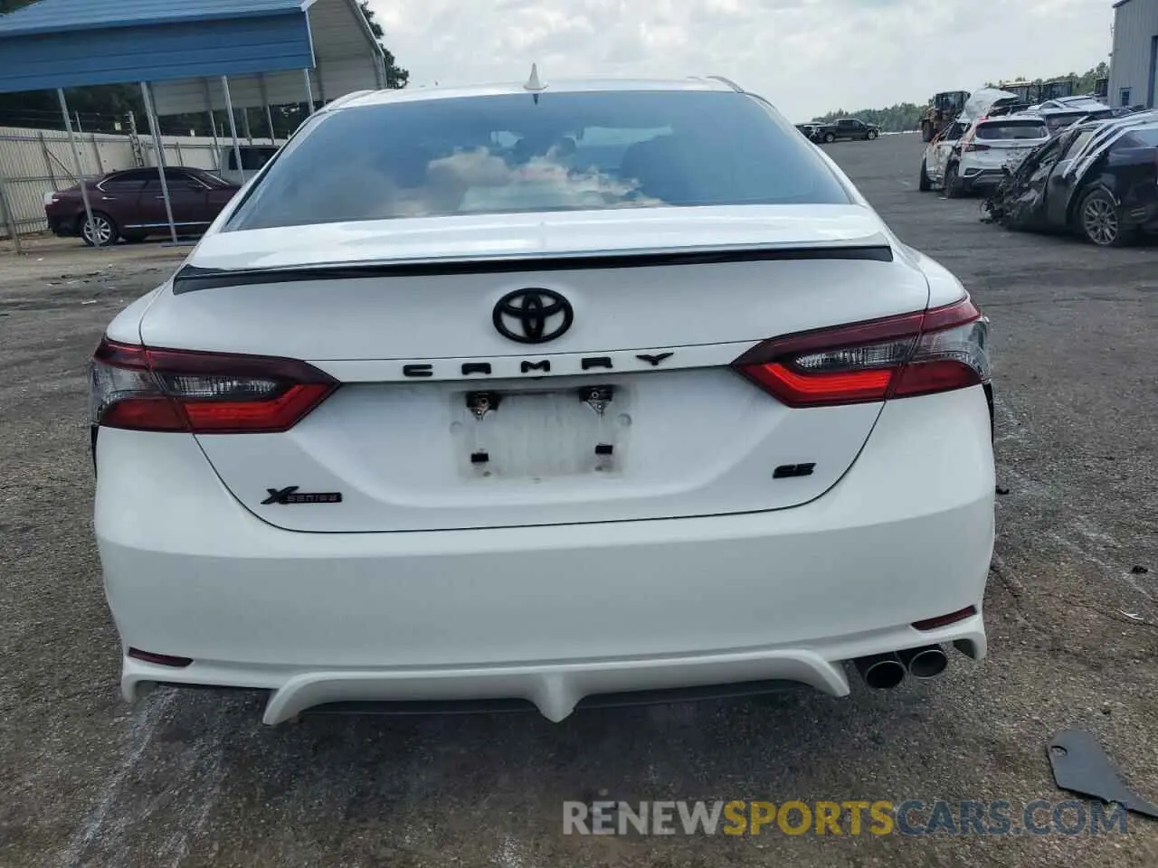 6 Photograph of a damaged car 4T1T11AK5NU636067 TOYOTA CAMRY 2022