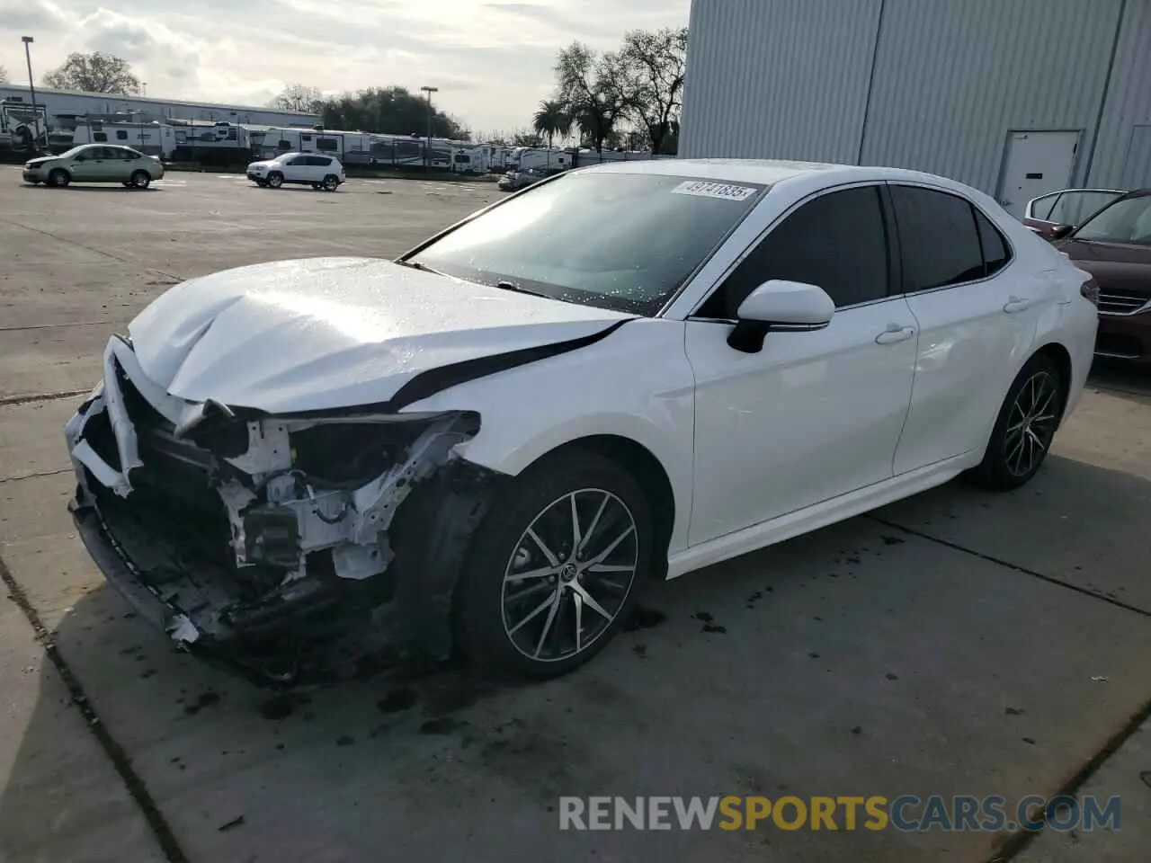1 Photograph of a damaged car 4T1T11AK5NU645092 TOYOTA CAMRY 2022