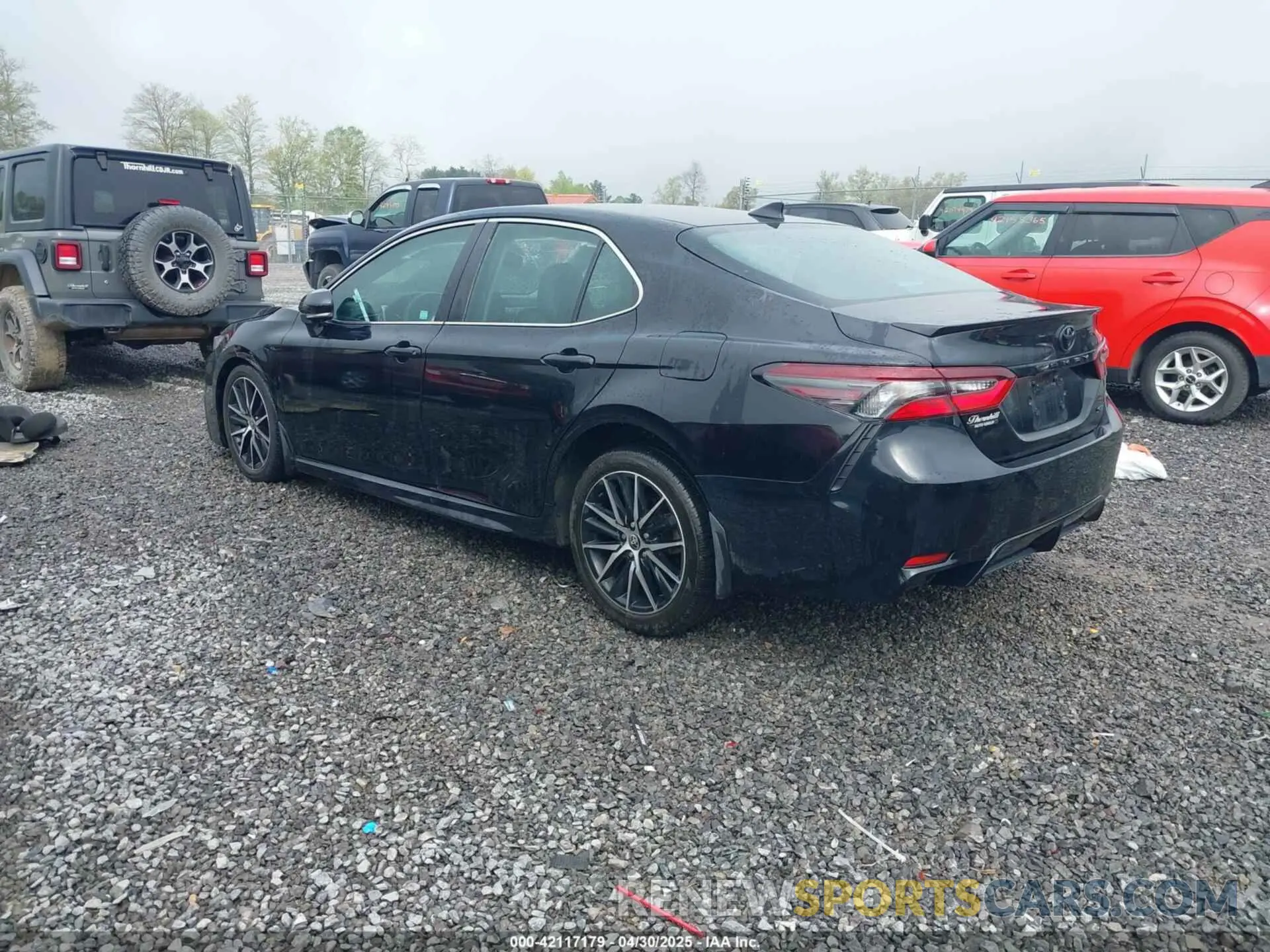 3 Photograph of a damaged car 4T1T11AK5NU717800 TOYOTA CAMRY 2022