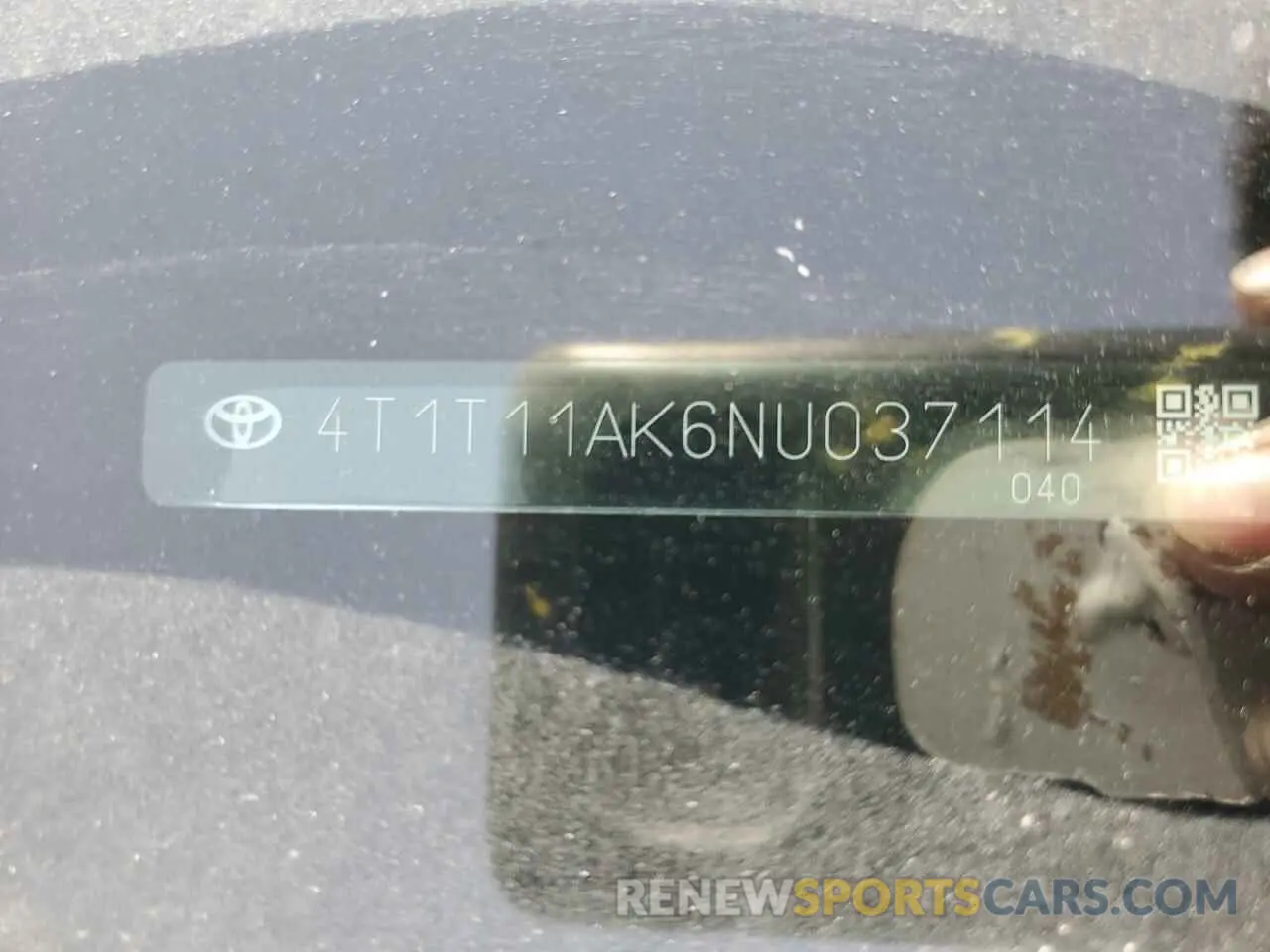 12 Photograph of a damaged car 4T1T11AK6NU037114 TOYOTA CAMRY 2022