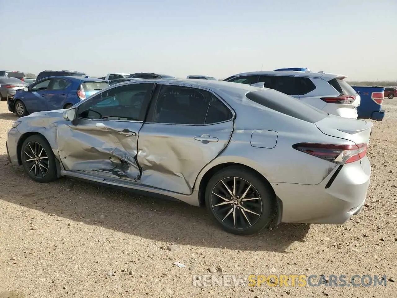 2 Photograph of a damaged car 4T1T11AK6NU037114 TOYOTA CAMRY 2022