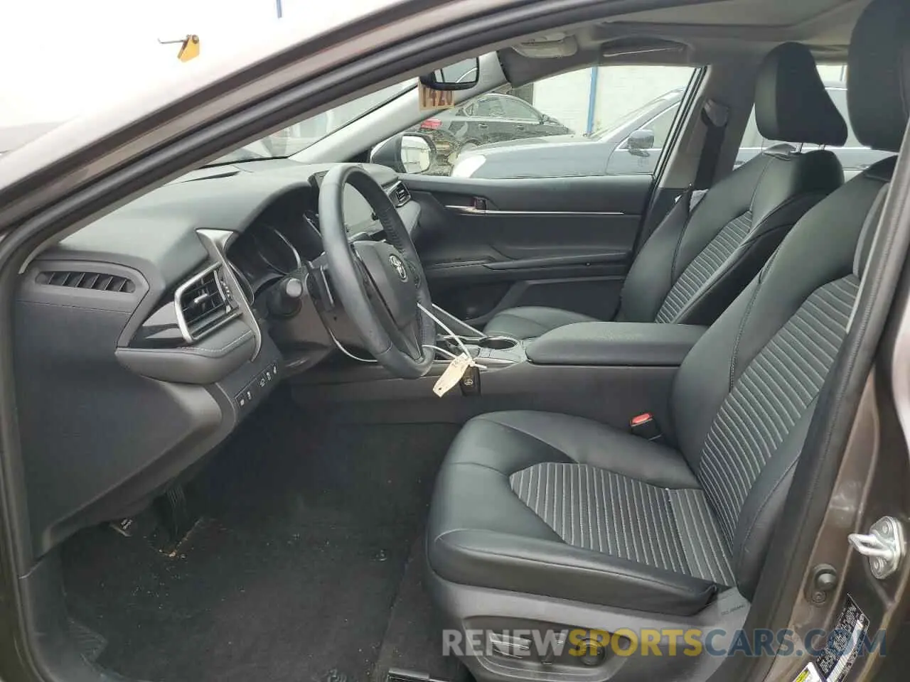 7 Photograph of a damaged car 4T1T11AK6NU039669 TOYOTA CAMRY 2022