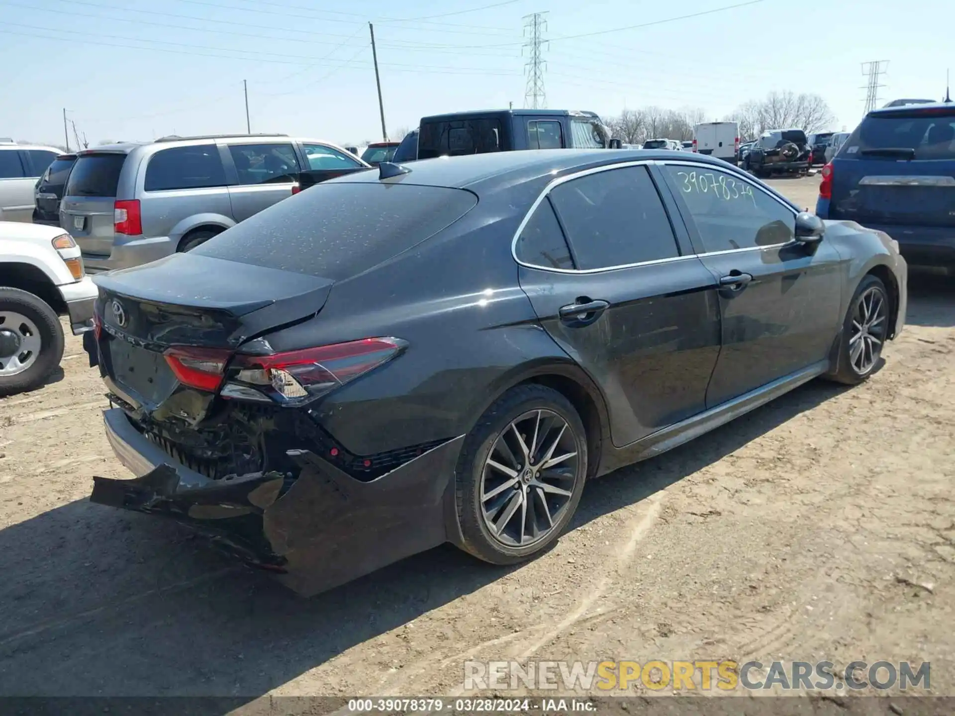 4 Photograph of a damaged car 4T1T11AK6NU039705 TOYOTA CAMRY 2022