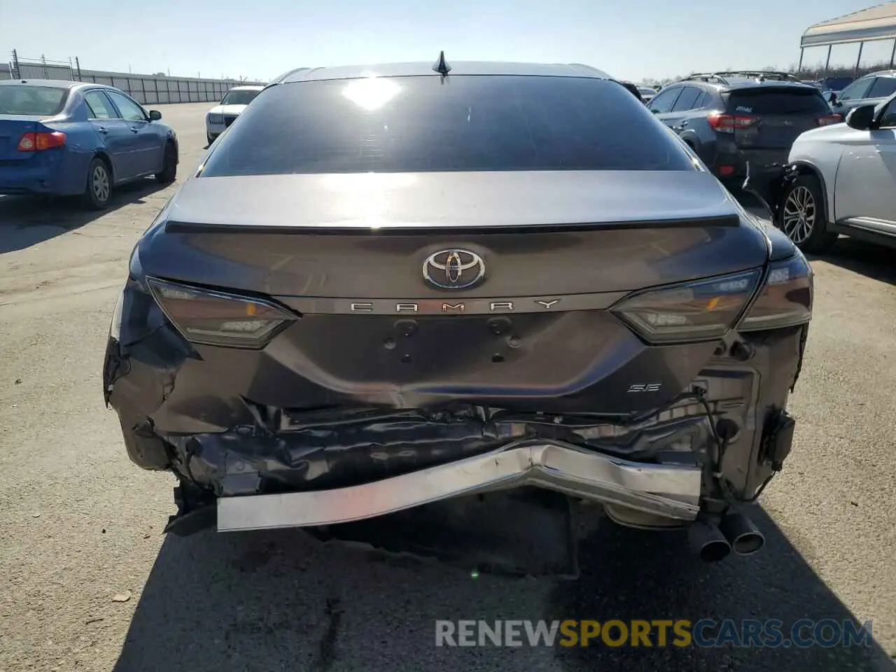6 Photograph of a damaged car 4T1T11AK6NU638233 TOYOTA CAMRY 2022