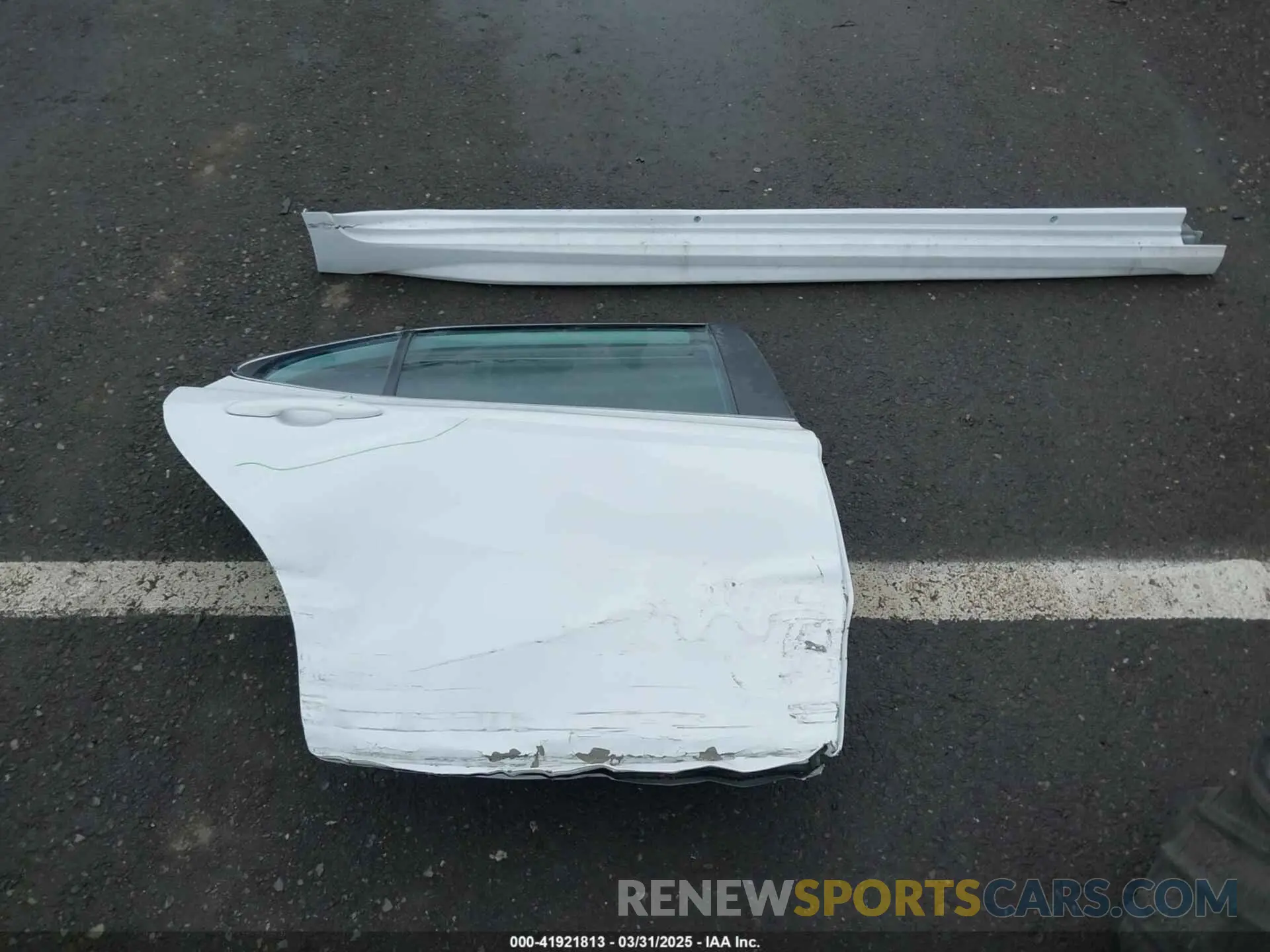12 Photograph of a damaged car 4T1T11AK6NU641990 TOYOTA CAMRY 2022