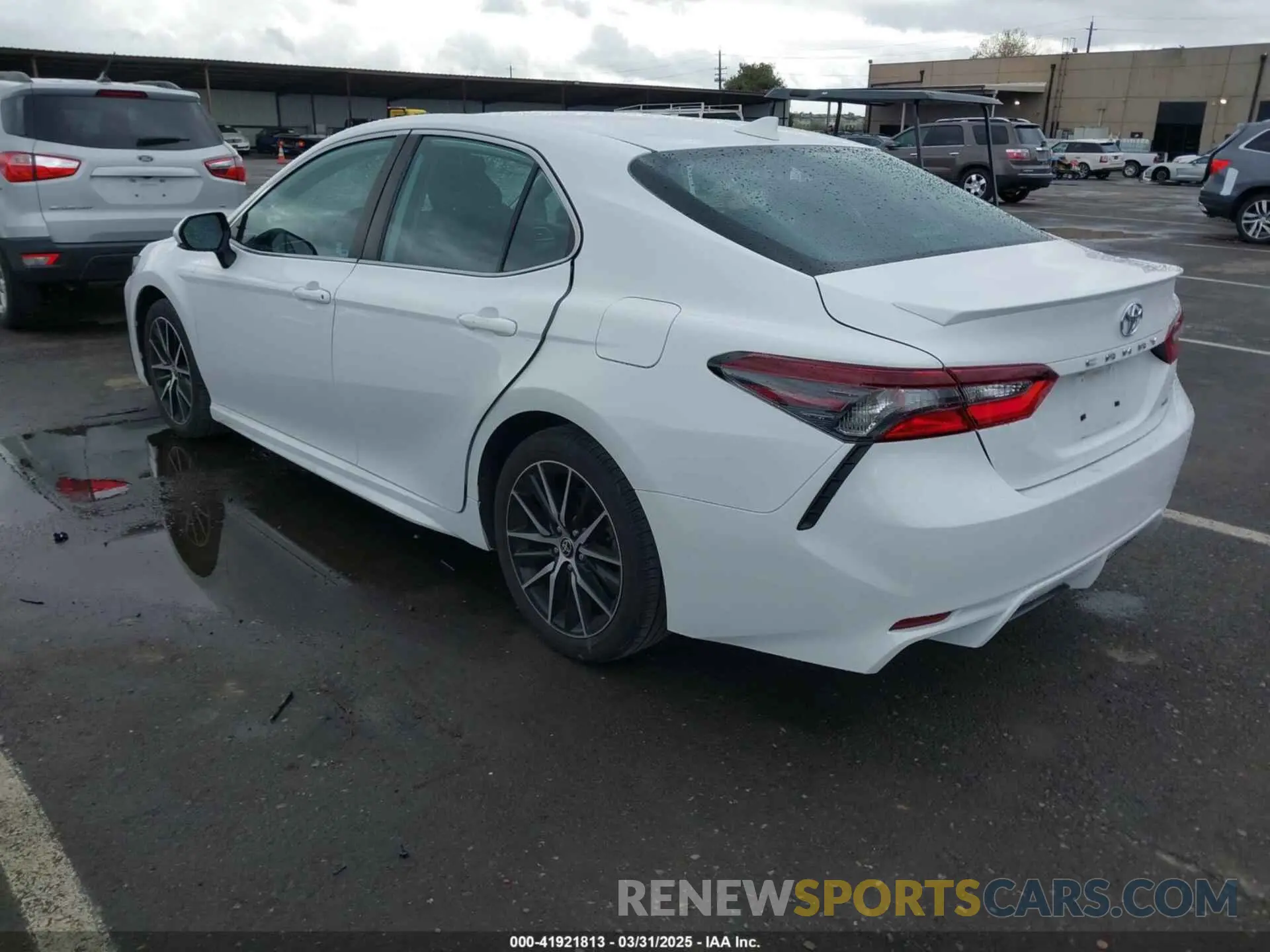 3 Photograph of a damaged car 4T1T11AK6NU641990 TOYOTA CAMRY 2022