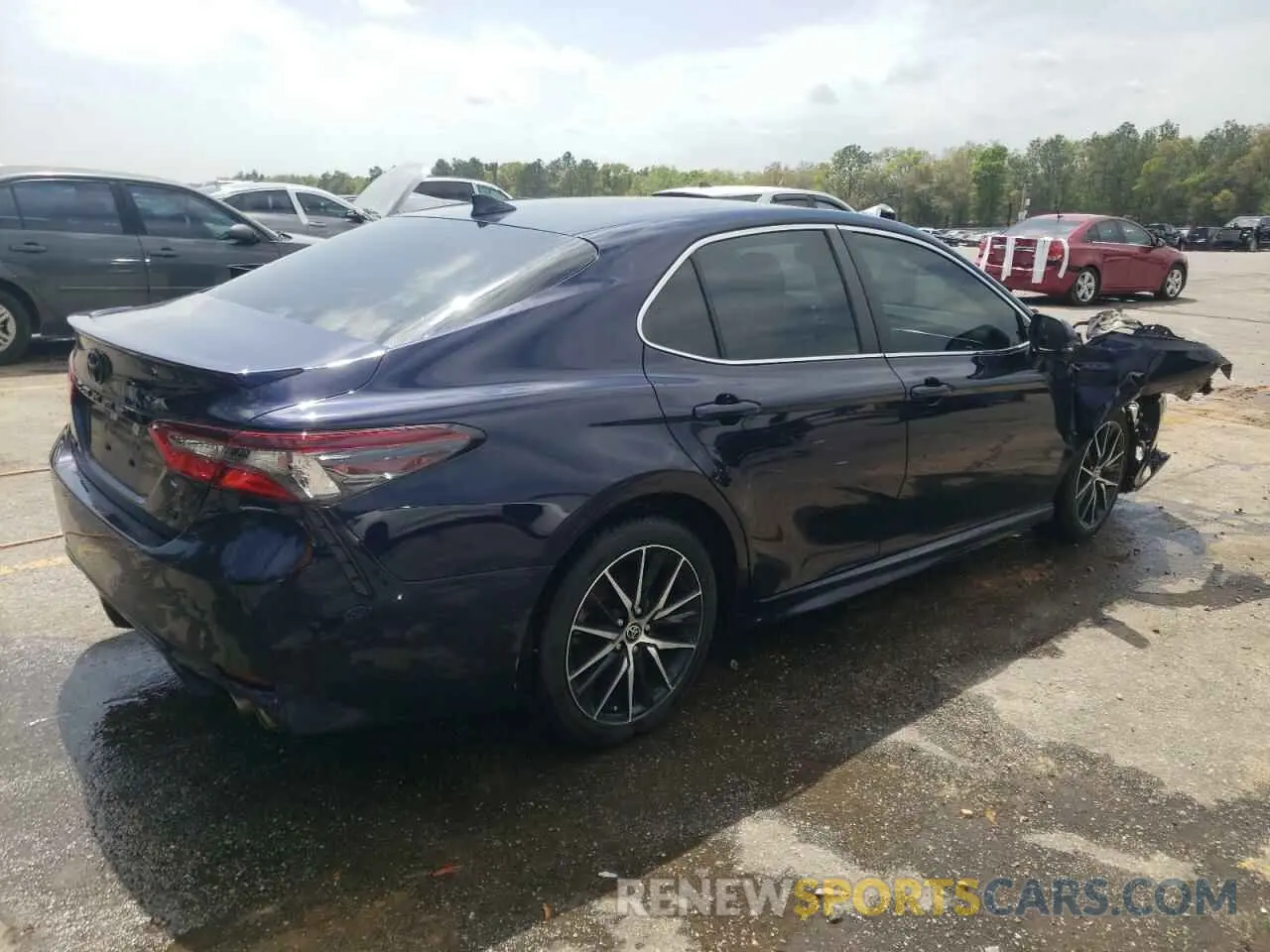 3 Photograph of a damaged car 4T1T11AK6NU672205 TOYOTA CAMRY 2022