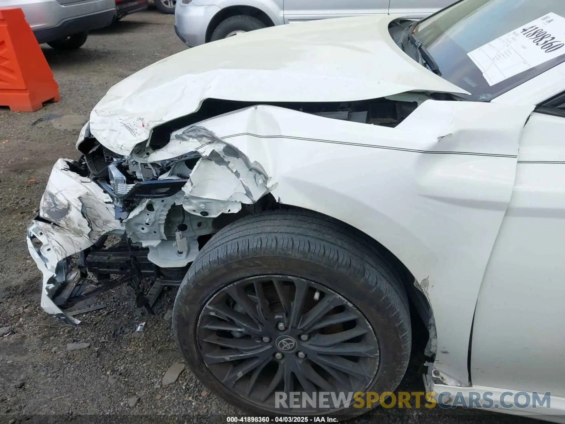 6 Photograph of a damaged car 4T1T11AK7NU061356 TOYOTA CAMRY 2022