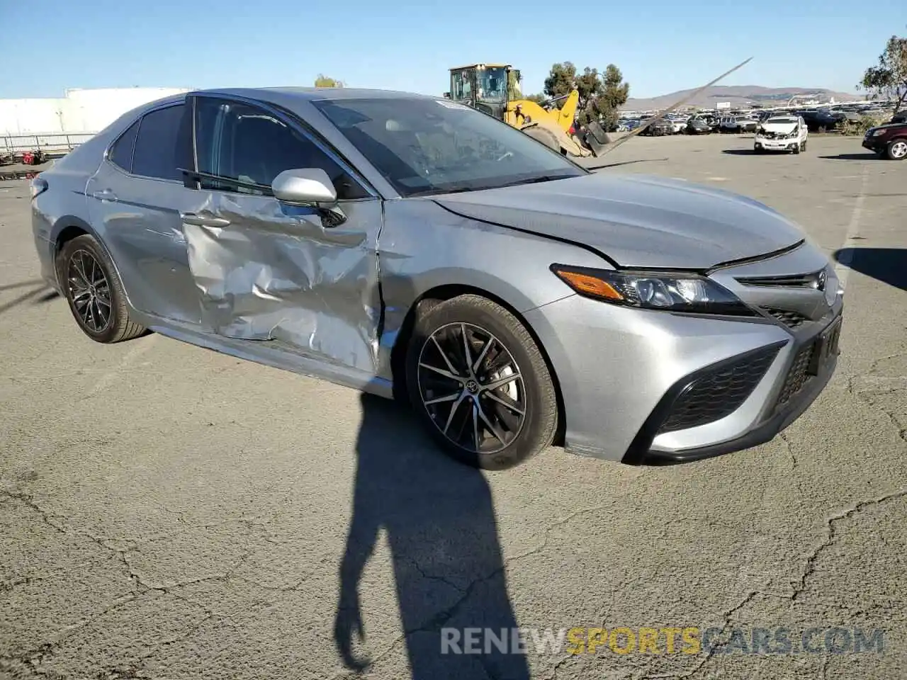 4 Photograph of a damaged car 4T1T11AK7NU659964 TOYOTA CAMRY 2022