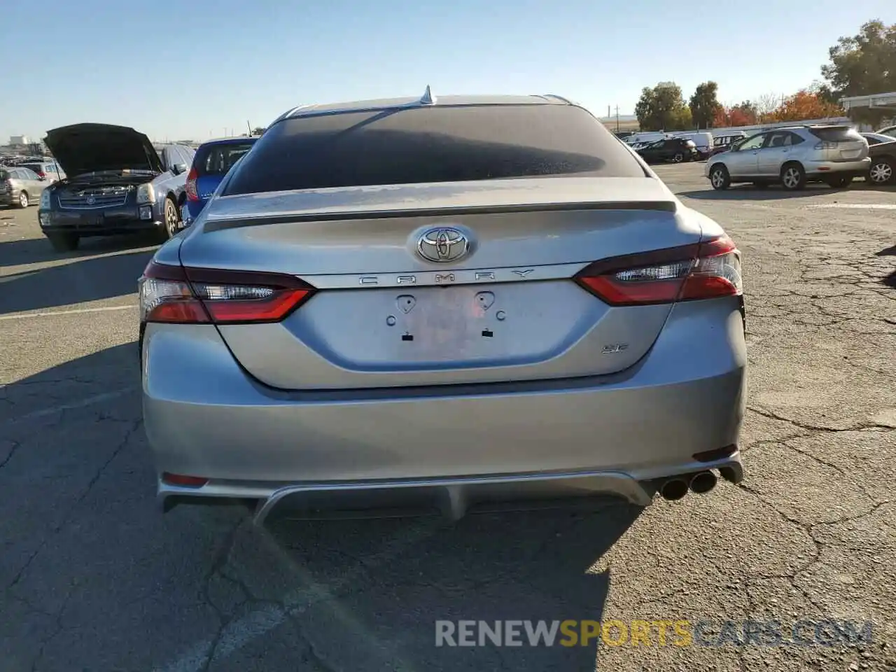 6 Photograph of a damaged car 4T1T11AK7NU659964 TOYOTA CAMRY 2022