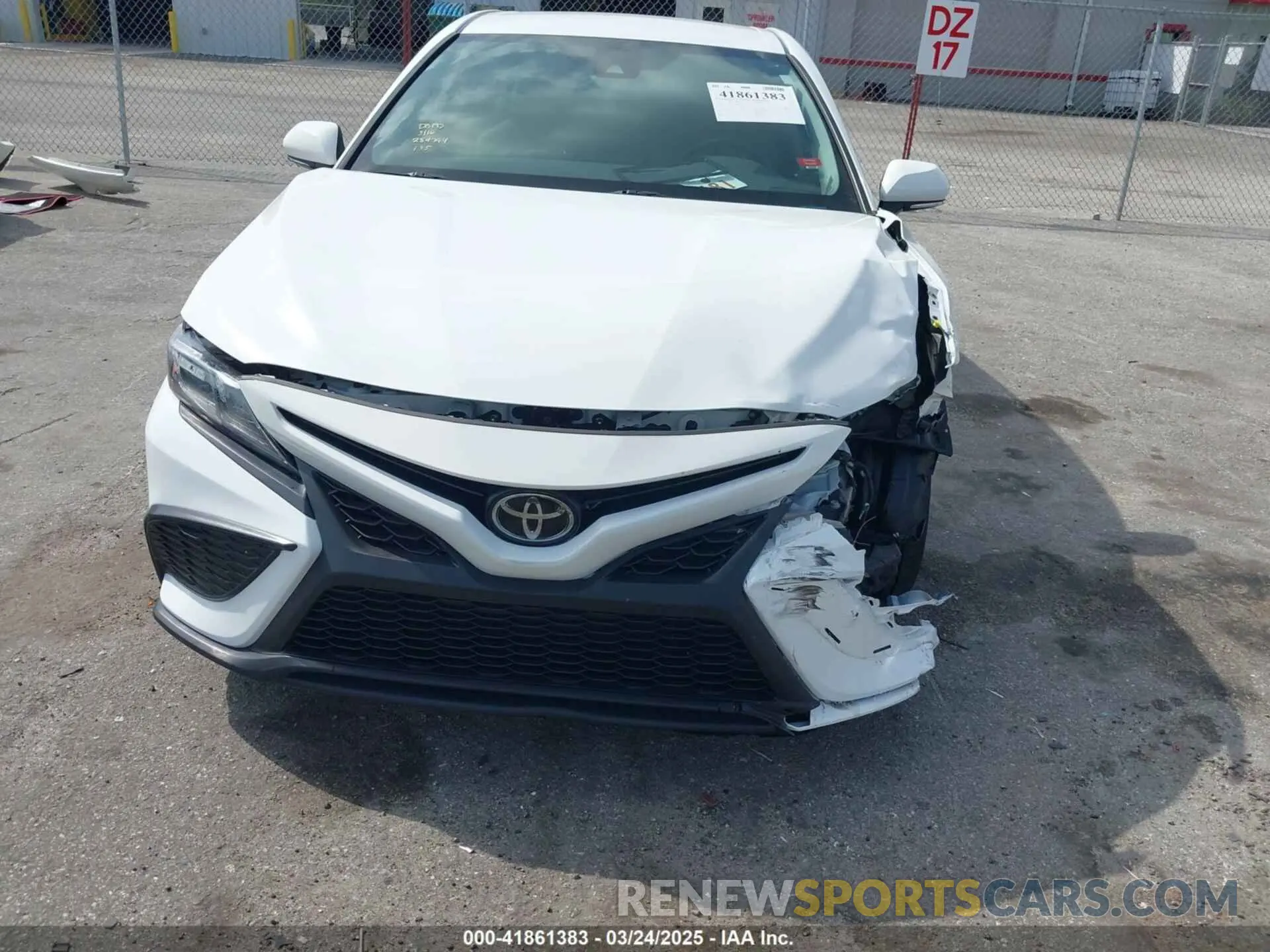 6 Photograph of a damaged car 4T1T11AK7NU668664 TOYOTA CAMRY 2022