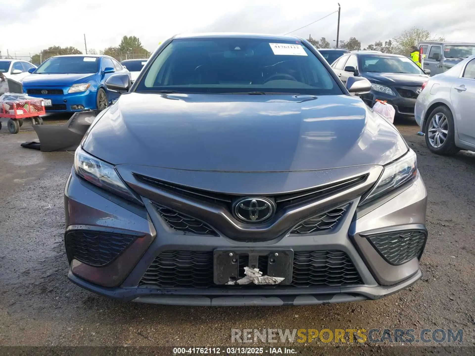 13 Photograph of a damaged car 4T1T11AK8NU065478 TOYOTA CAMRY 2022