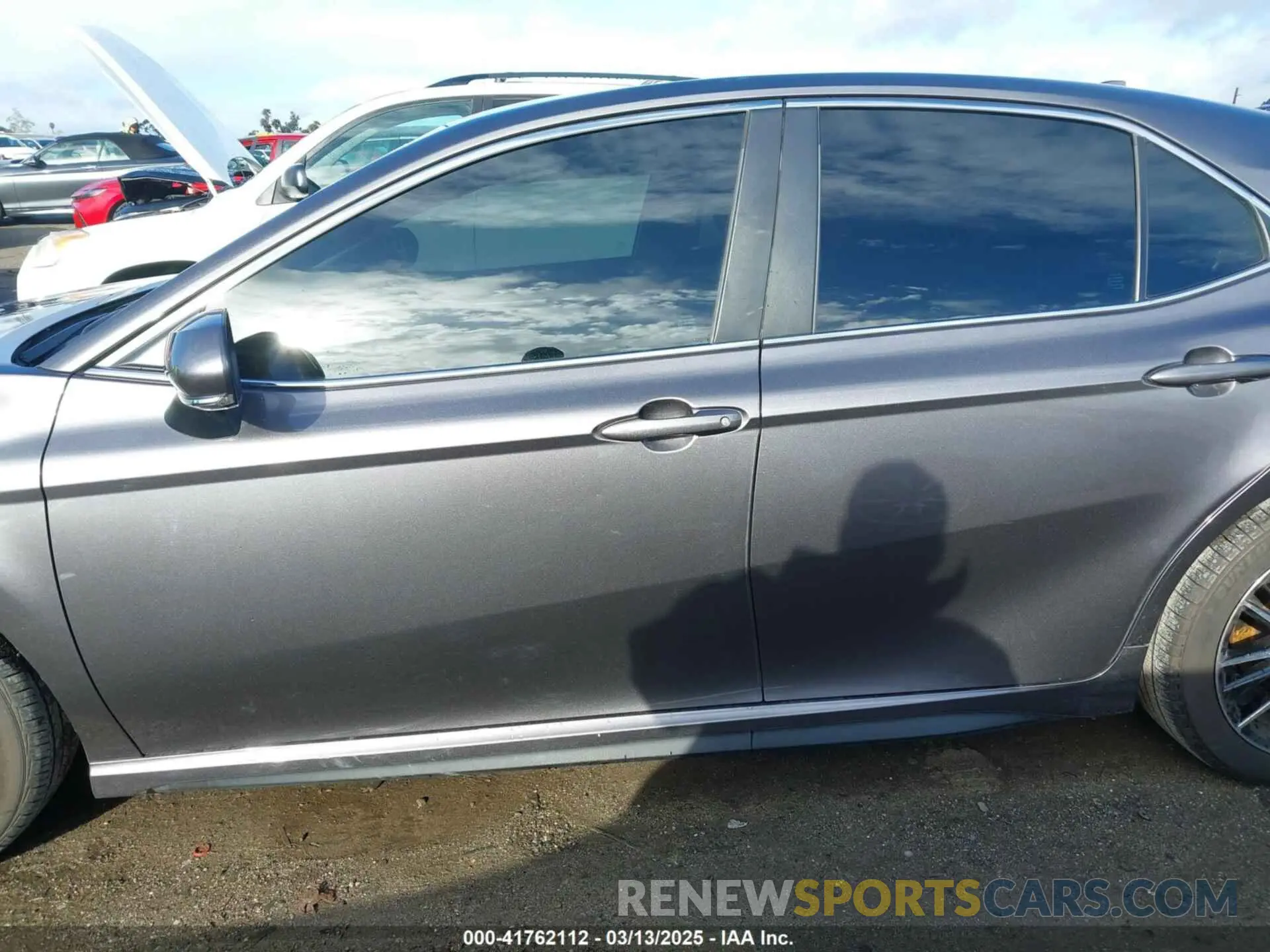 15 Photograph of a damaged car 4T1T11AK8NU065478 TOYOTA CAMRY 2022