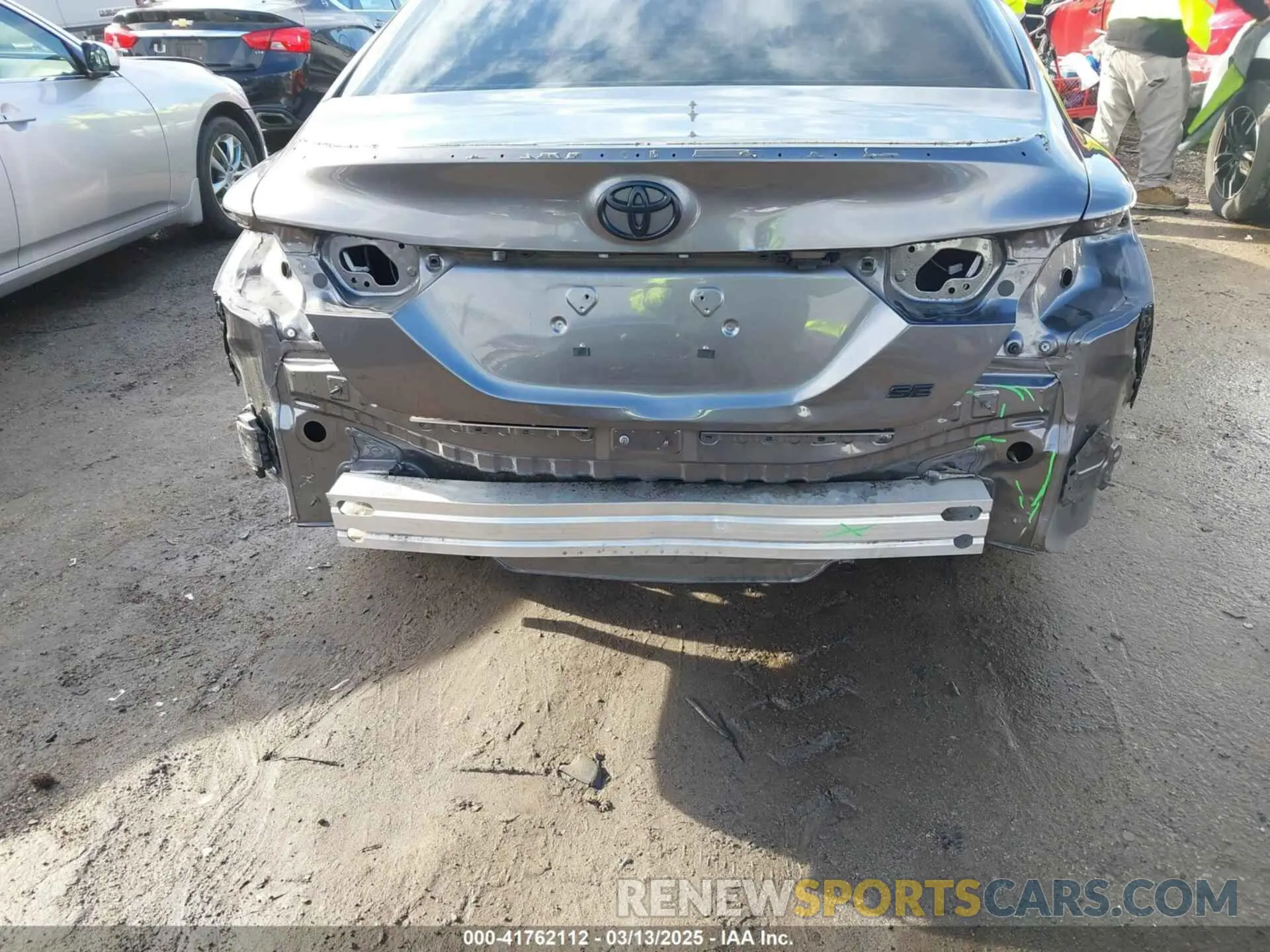 6 Photograph of a damaged car 4T1T11AK8NU065478 TOYOTA CAMRY 2022