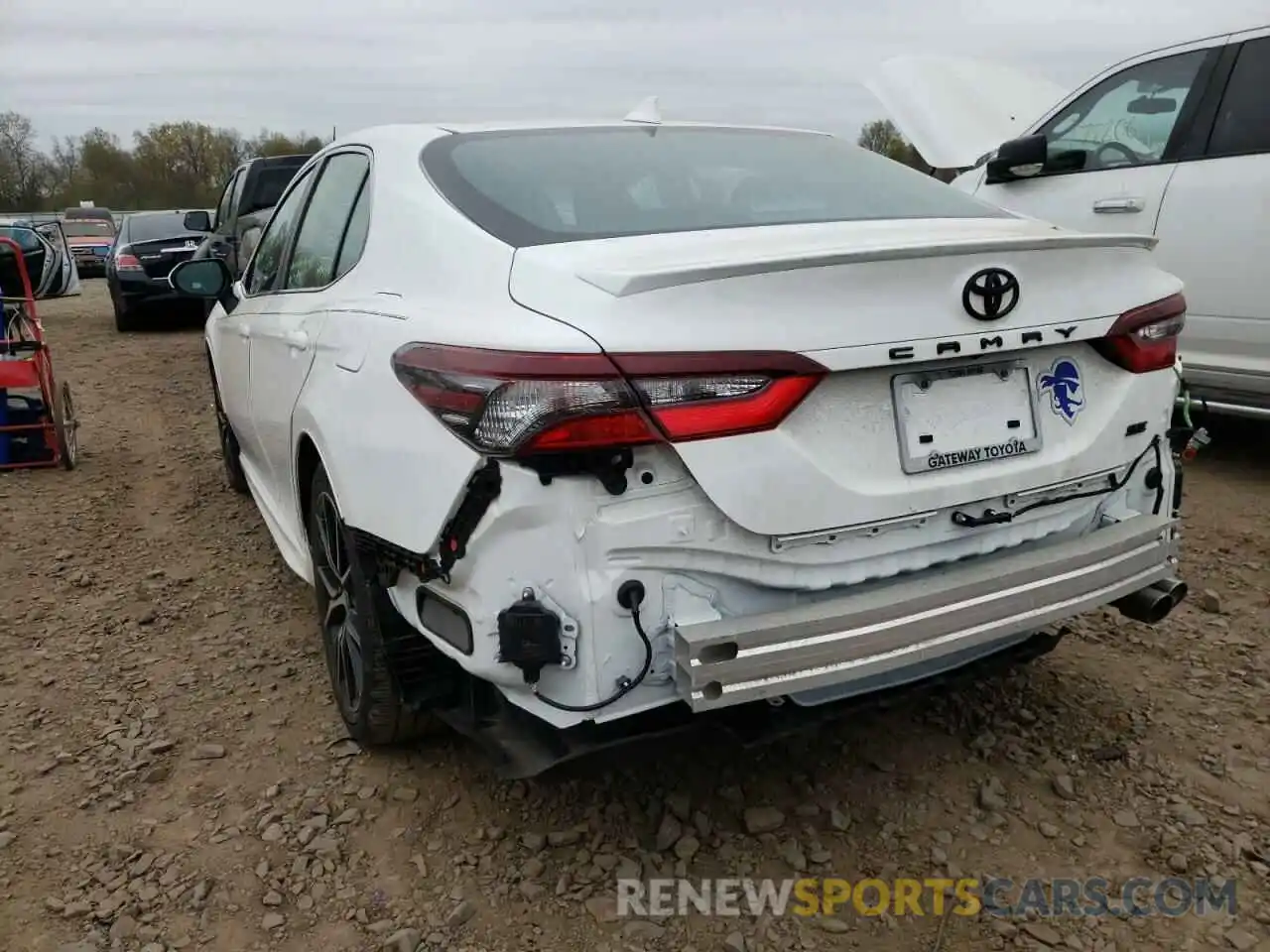 9 Photograph of a damaged car 4T1T11AK8NU629436 TOYOTA CAMRY 2022