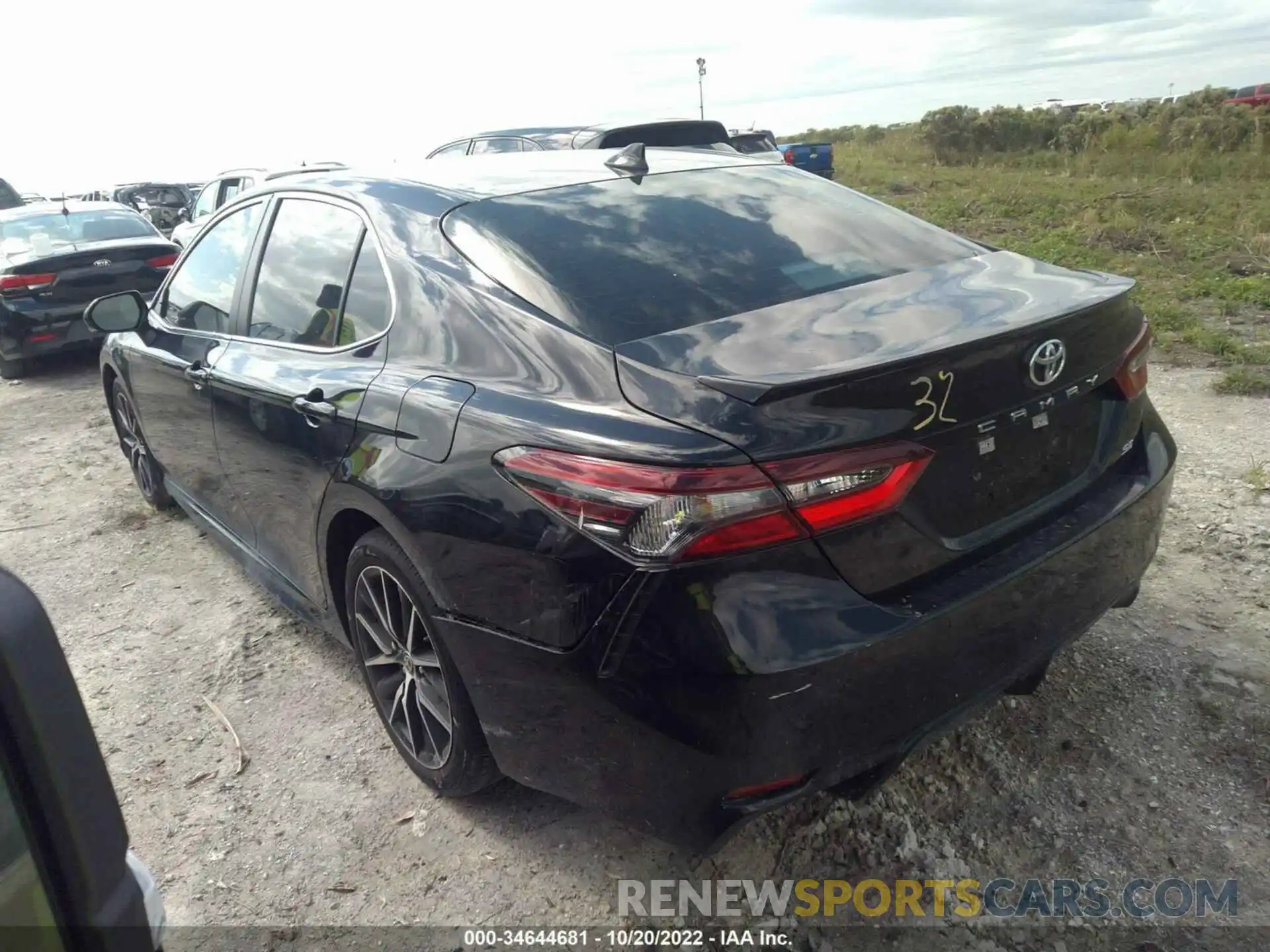 3 Photograph of a damaged car 4T1T11AK8NU629971 TOYOTA CAMRY 2022